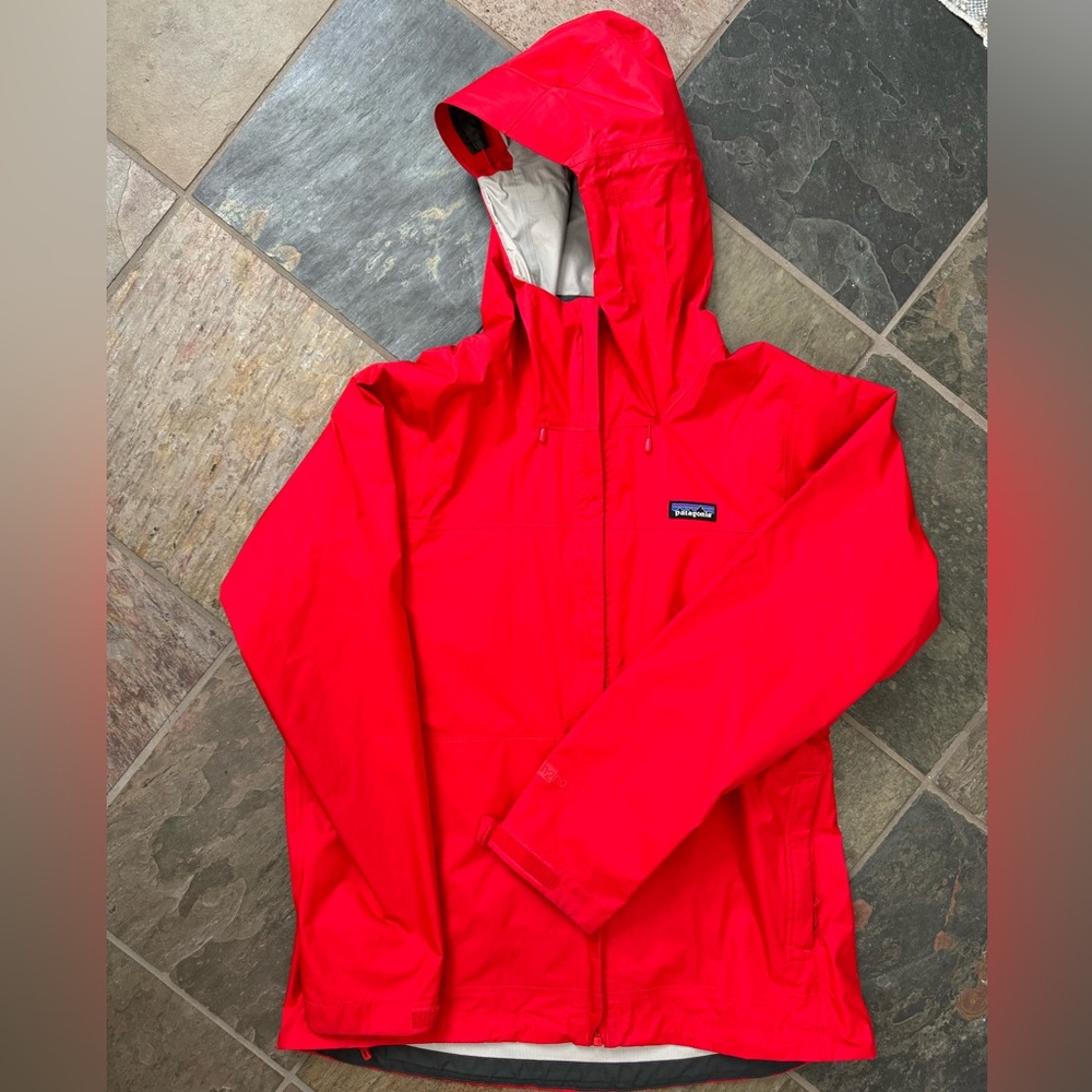 Patagonia Torrentshell Outer Layer/Rain Coat